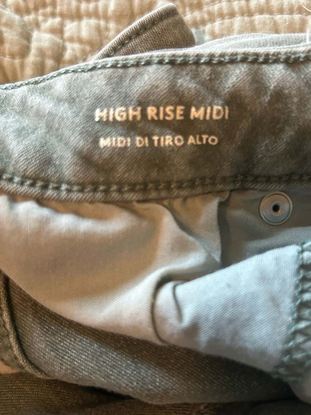 Universal Thread High Rise Midi Cuffed Denim Shorts - Picture 4 of 6